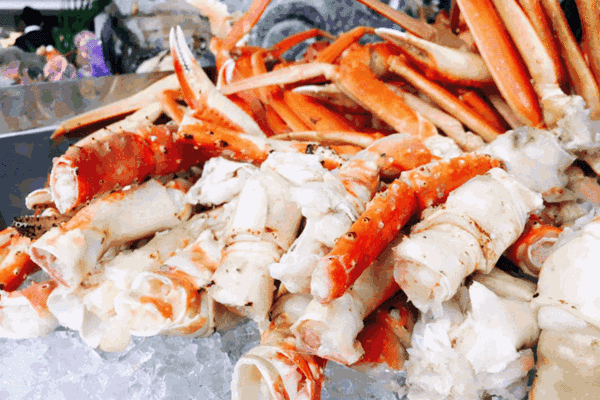 看见什么吃什么~ 宽敞的ktv,瑜伽,麻雀房一应俱全 免费的美肤鱼疗泉