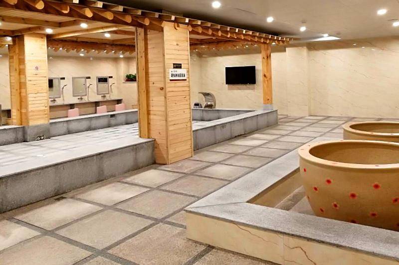 联系我们 电话:0546-8922777 地址:东营市东营区沂州路62号2栋