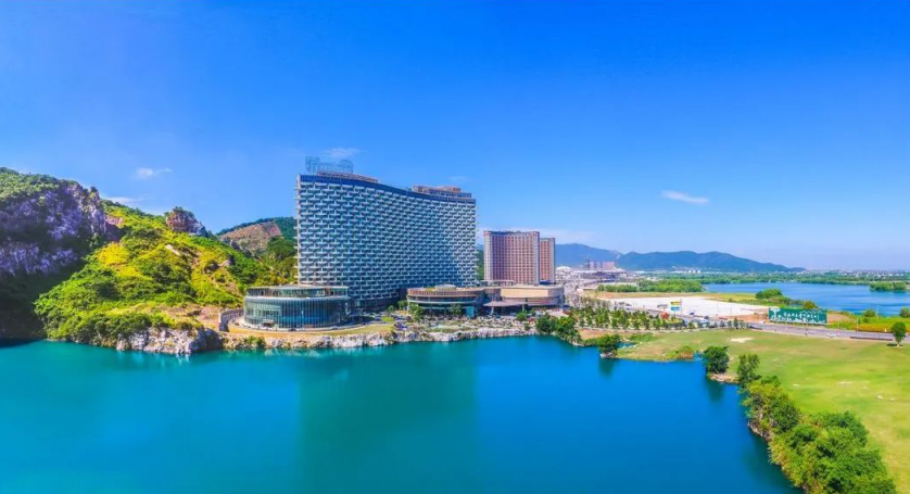 【渠】湖州太湖龙之梦钻石酒店 湖景大床/双床 动物园/水世界(二选一)